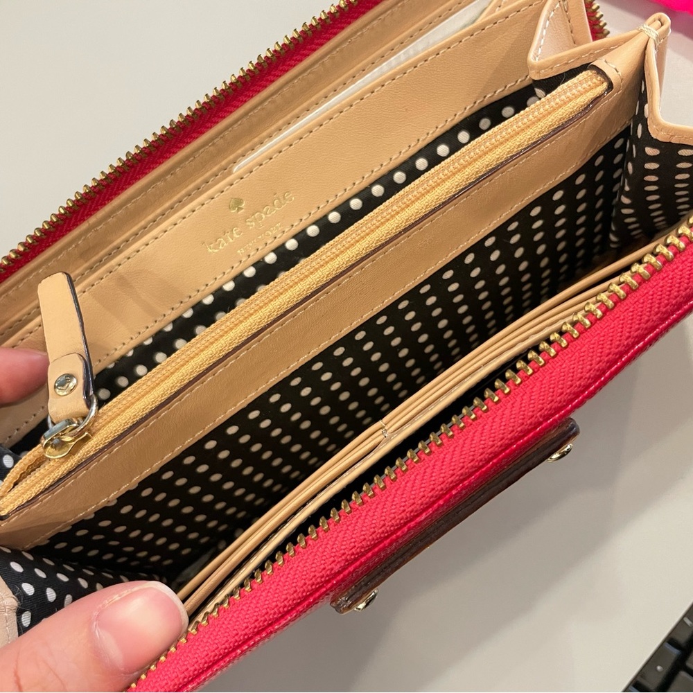 Kate Spade Wallet - Picture 4 of 4